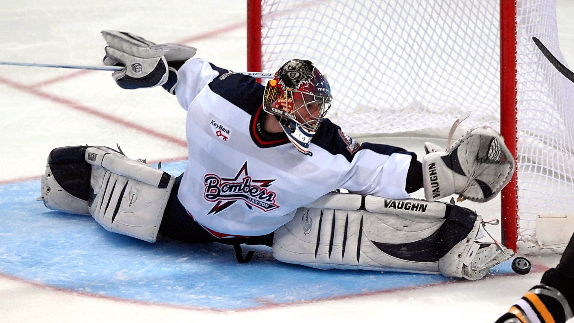 开云电竞-联盟携手电商平台开启全新粉丝狂欢——赛事主题商品一站购尽